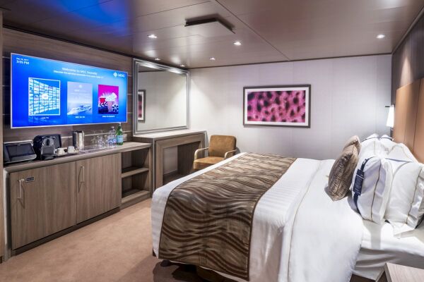 Yacht Club 21 m² - pokład 16-18  (wewnętrzna YIN)