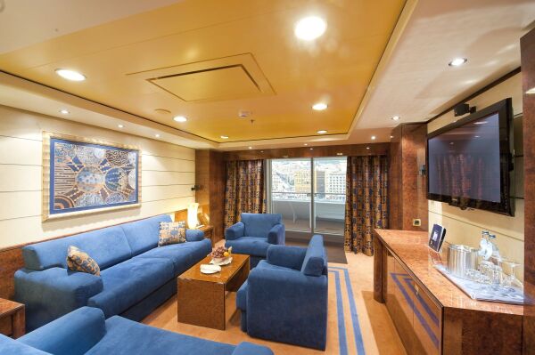 yacht club - executive suita 45 m² - pokład 12 (YC2)