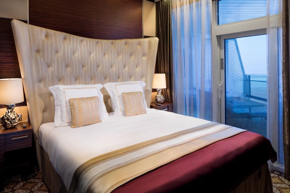 Celebrity Reflection
