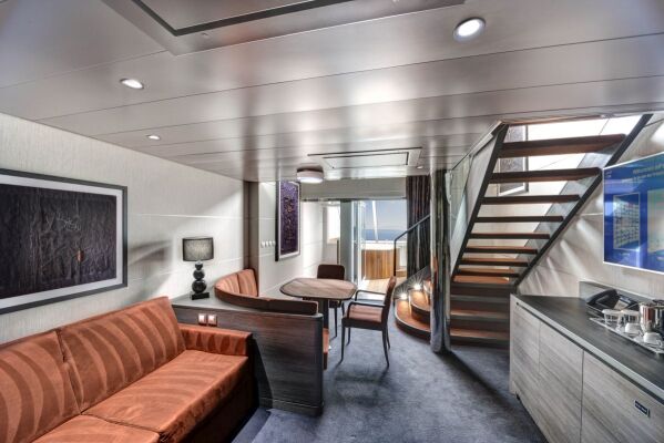 yacht club - suita duplex z jacuzzi 59  m² - pokład 9-12 (YJD)
