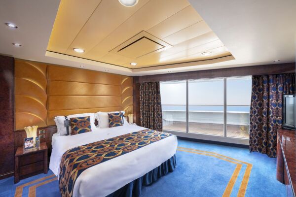 yacht club - executive suita  45 m² - pokład 12 (YC2)