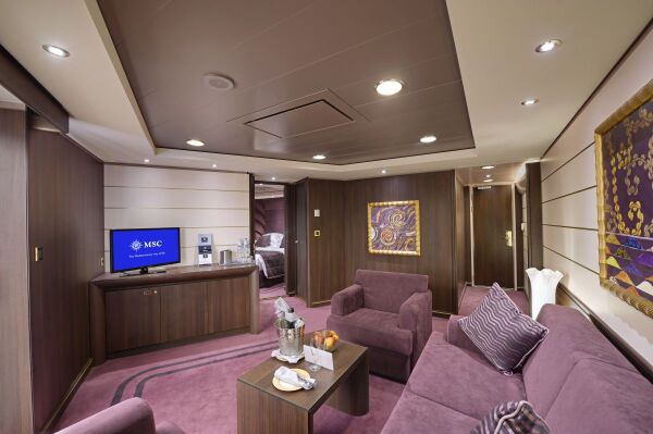 yacht club - suita royal 36 m² - pokład 16 (YC3)