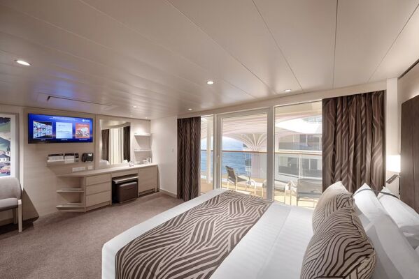 Apartament typu Royal Duplex w MSC Yacht Club z wanną z hydromasażem (powierzchnia 53 m² – balkon 11 m² – pokłady 16)