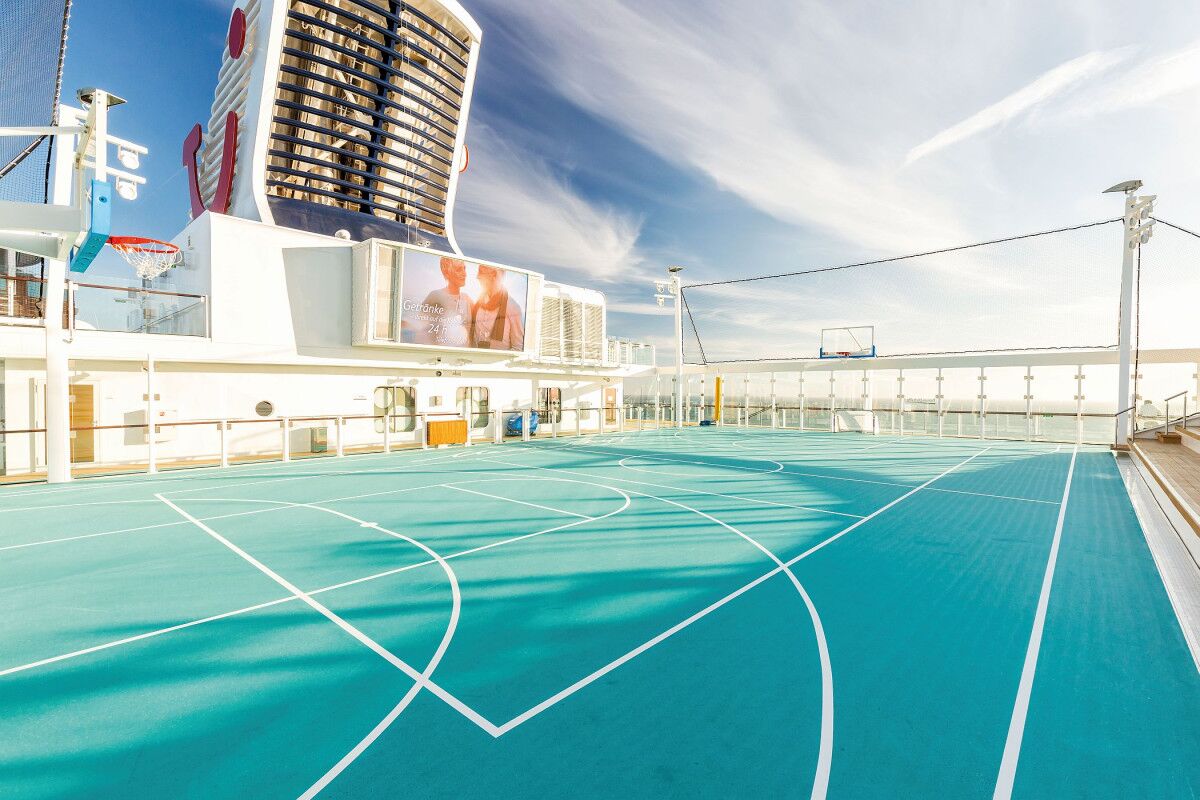 Mein Schiff 4